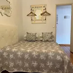 Open Trace 2 Bedroom Apartment Located Centeral Lisbon