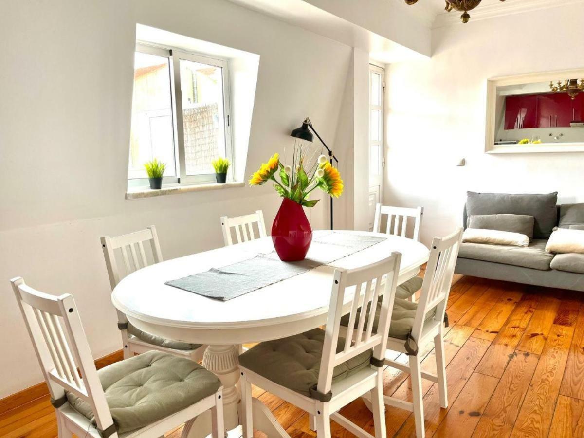 Open Trace 2 Bedroom Located Centeral *